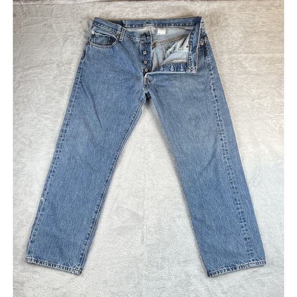 VTG Levis 501 Jeans Mens 36x30 Blue Straight Button Fly Mid Rise Light Wash - Picture 1 of 13
